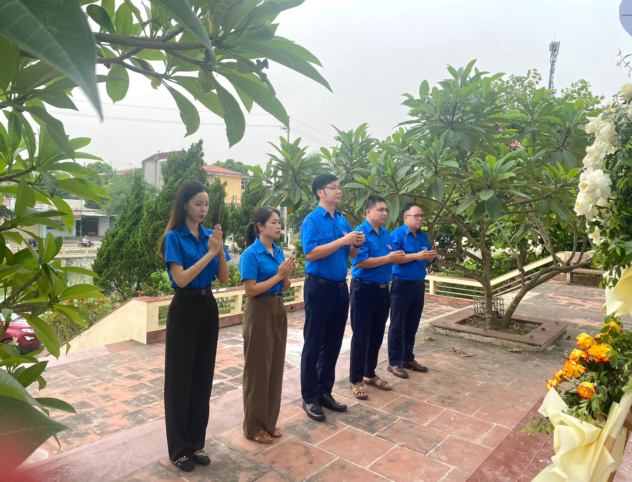 Dâng hương kỷ niệm 77 năm Ngày thương binh liệt sĩ 27/7/1947 - 27/7/2024